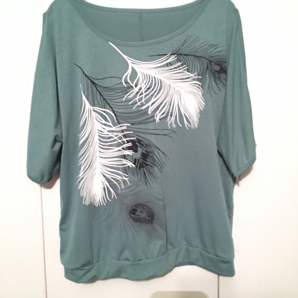 New Green Shirt Cutout Sleeve