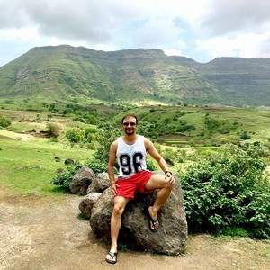 Meet your Posher, Saurabh