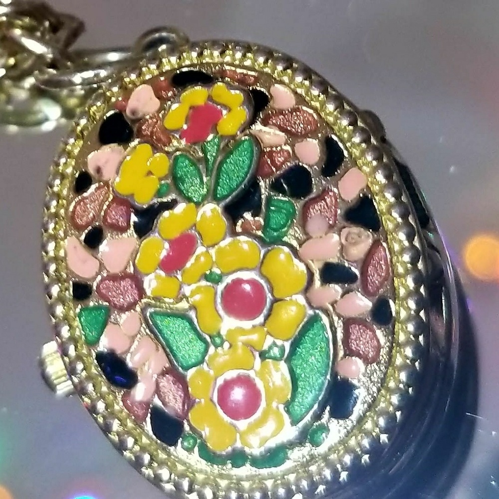 🆕️ VTG Pocket Watch Locket