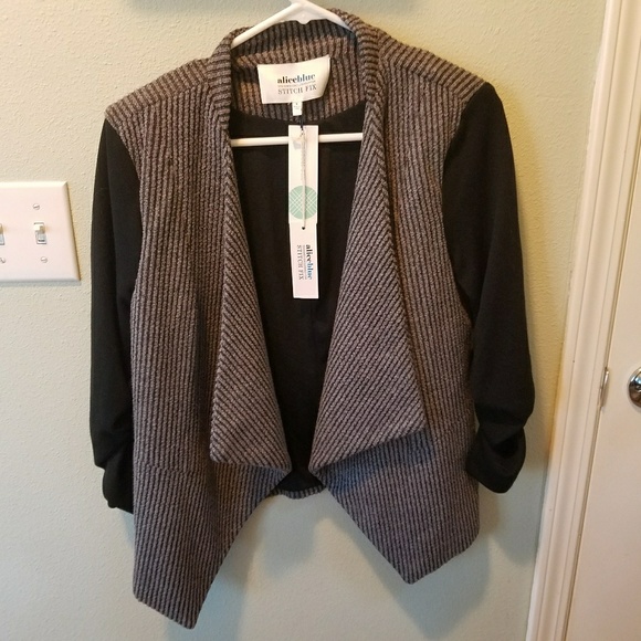 Women's new small knit blazer. By Alice Blue. - Picture 1 of 3