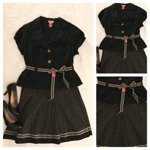 Robin Bee Women’s two piece skirt set.