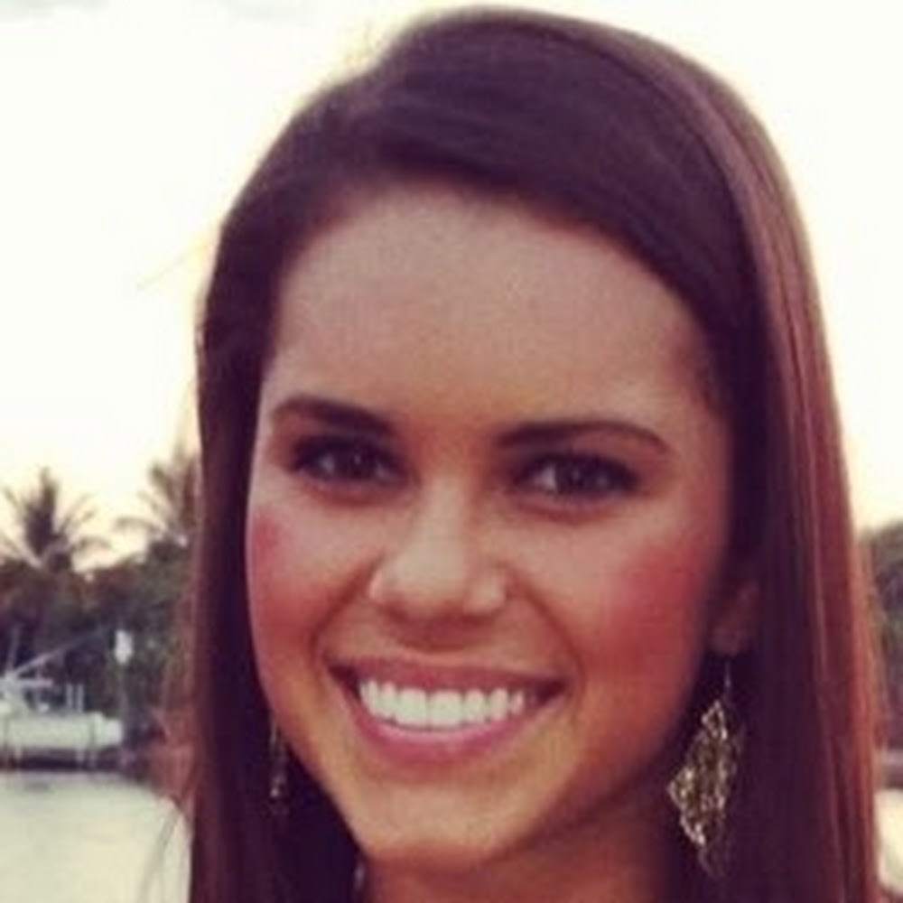 Meet your Posher, Carolina