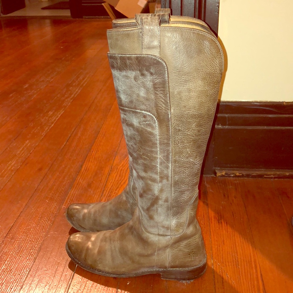 Frye Paige size 7.5, used but still good condition