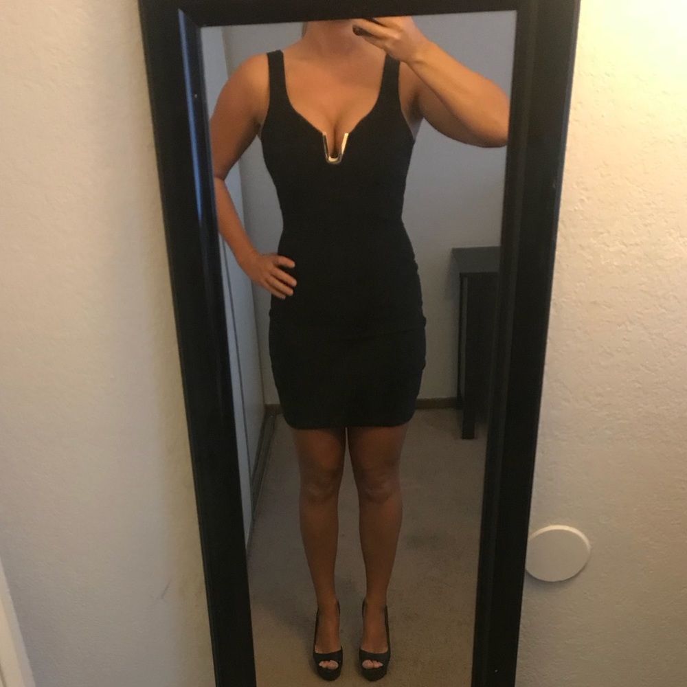 Black Bandage/Body Con V-Neck Dress