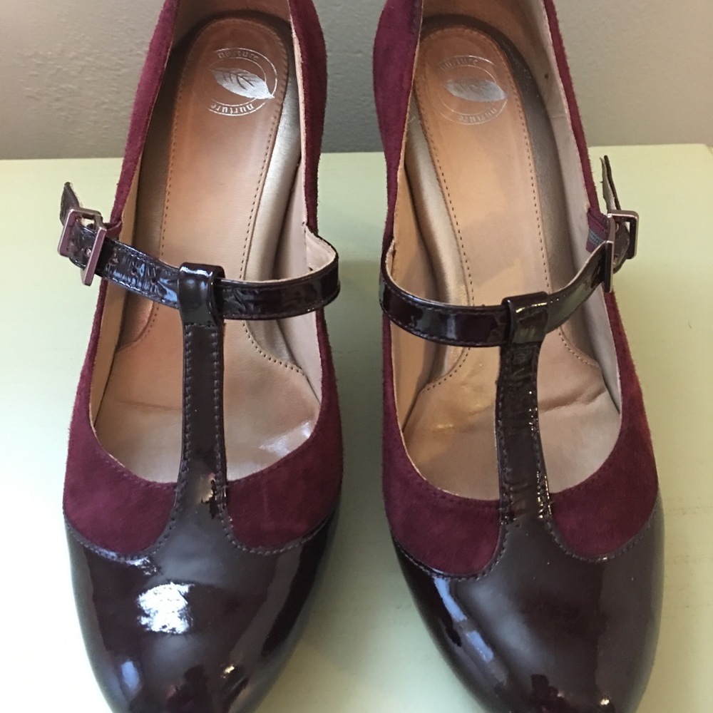 Nurture brand burgundy Mary Jane pumps size 8