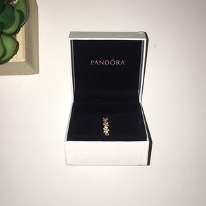 Daisy pandora ring