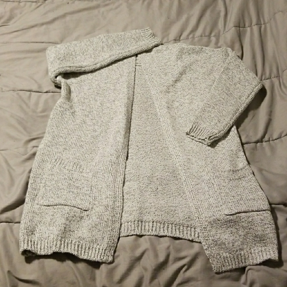 L grey wool cardigan