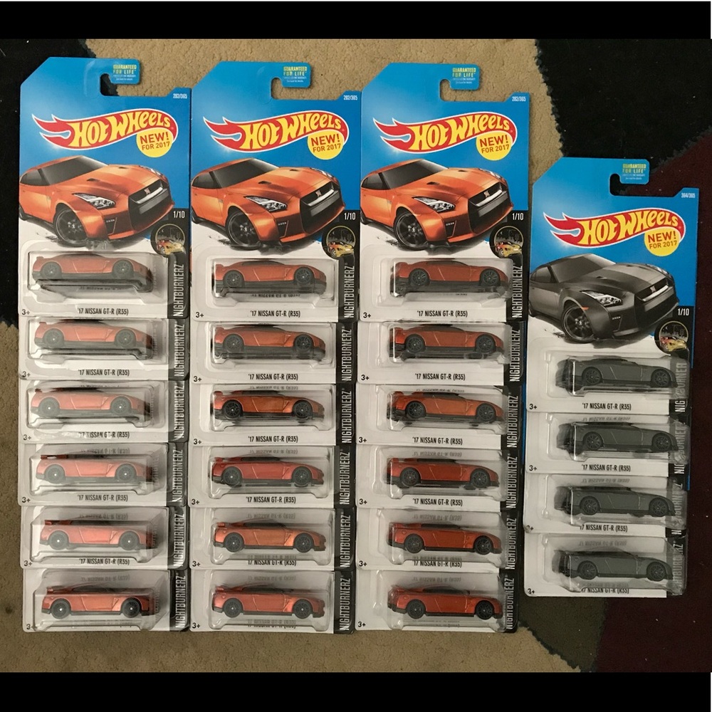 HOT WHEELS  ‘17 NISSAN GT-R R35 # 364/365 2017
