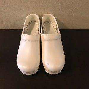 Professional Dansko Nursing shoes