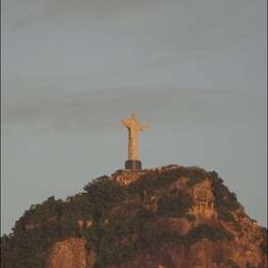 Meet your Posher, Monira