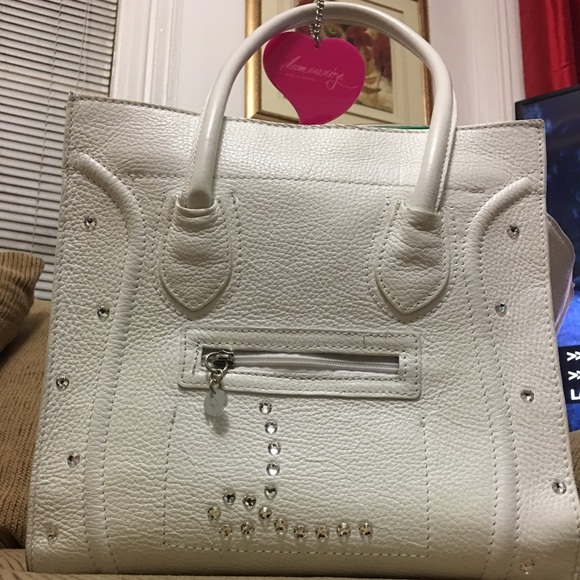 Woman Handbag - Picture 3 of 7