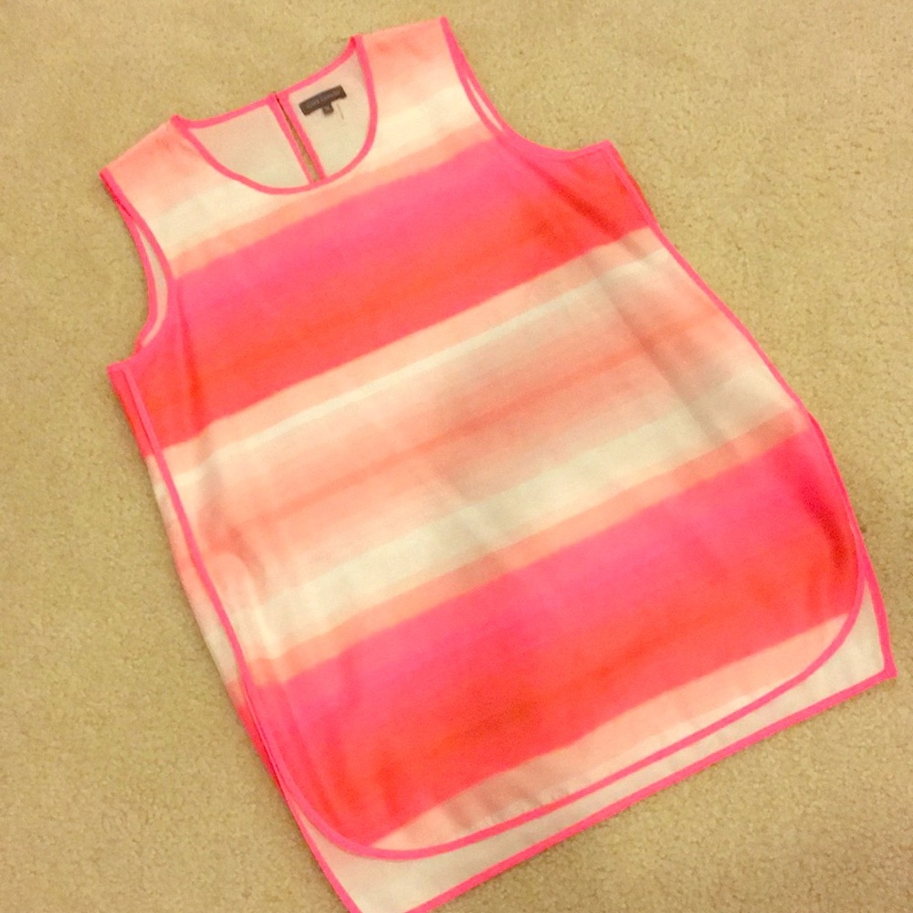 NWOT Vince Camuto Top