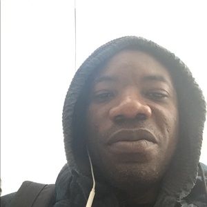 Meet your Posher, Dom