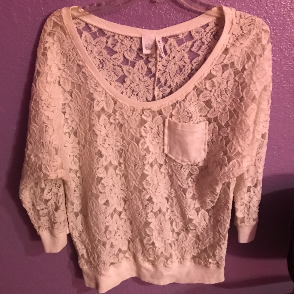 Super cute lace FULLTILT shirt