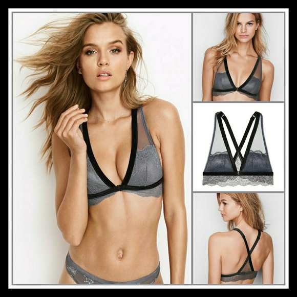 Victoria's Secret Other - VS Chantilly Lace & Mesh Plunge Bralette