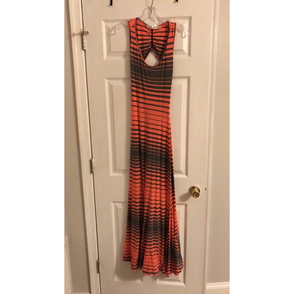 Ruched in the back and sides maxi dress