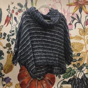 Knit short sleeve top/poncho