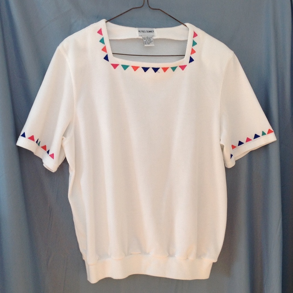 1980s ALFRED DUNNER white knit top