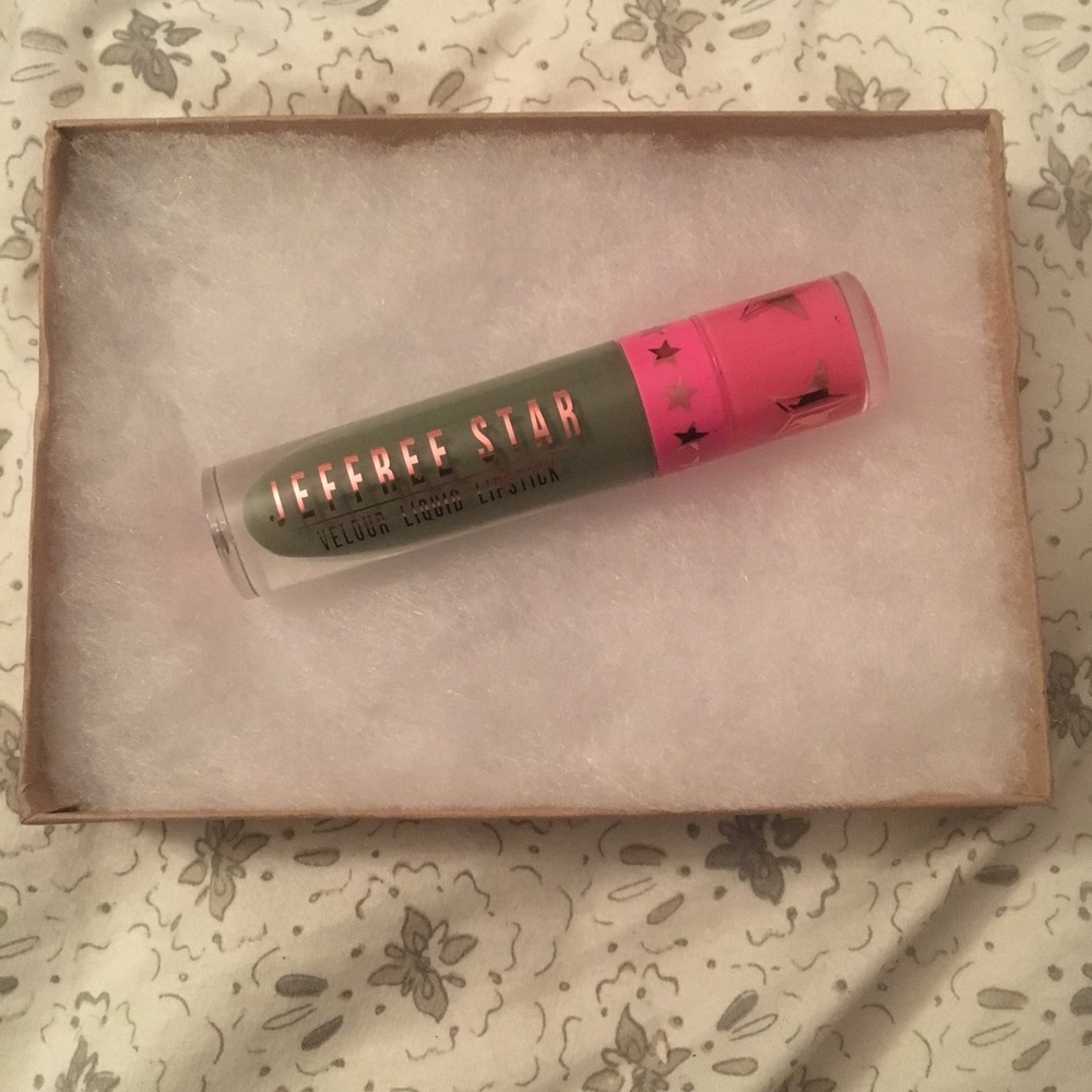 Jeffree star dirty money liquid lipstick