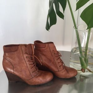 Athé by Vanessa Bruno Leather Laceup Wedge Bootie