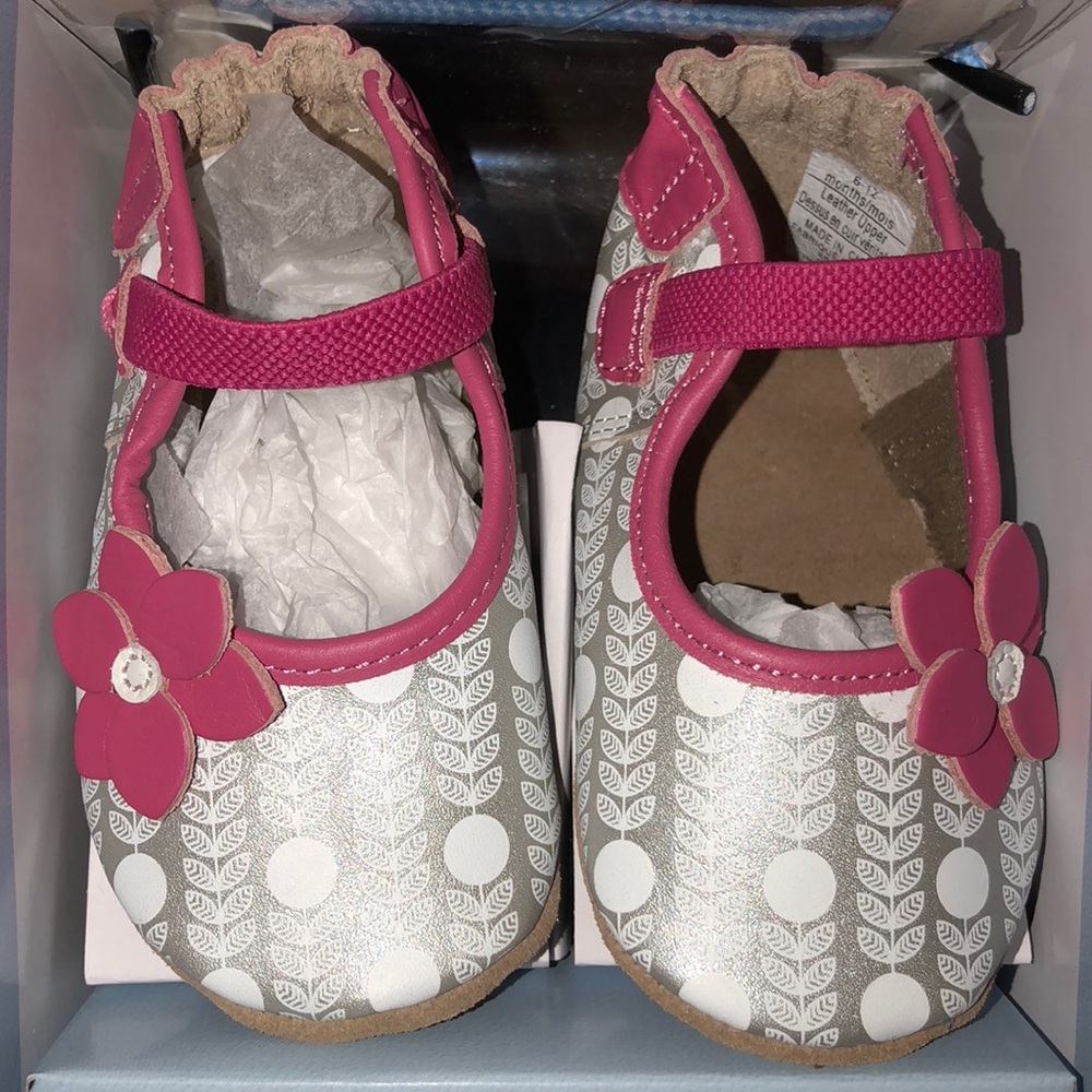 BNIB Robeez leather soft sole shoes