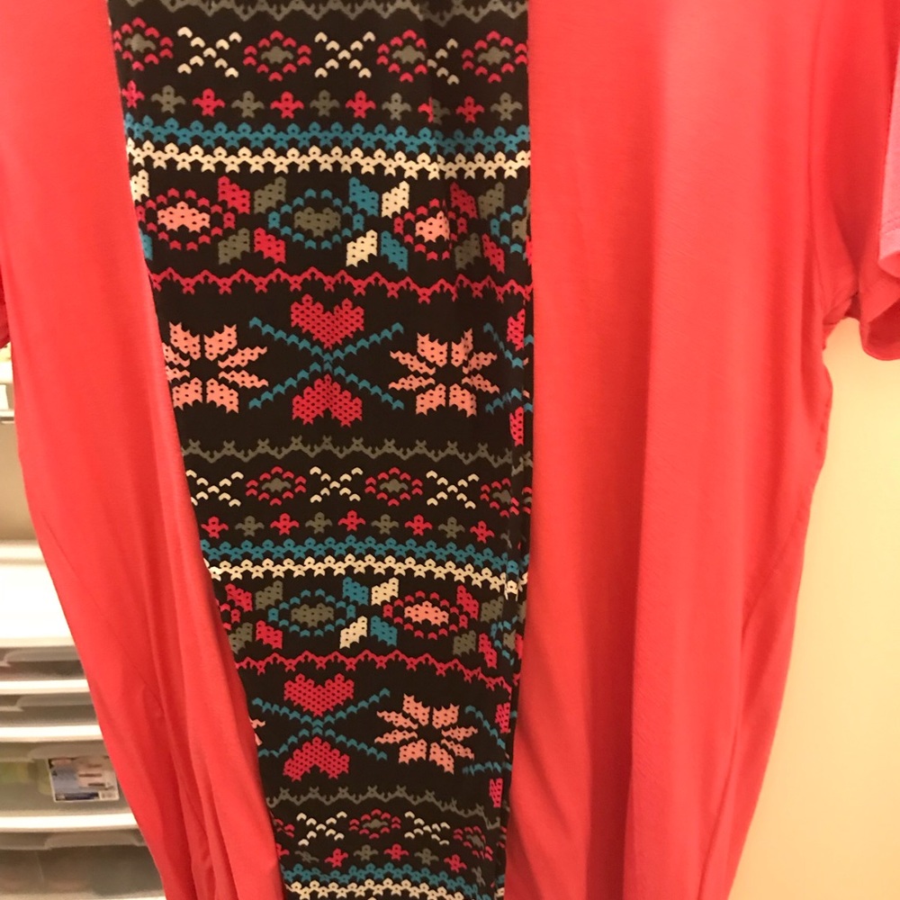 Agnes and Dora heart Leggings with classic T set