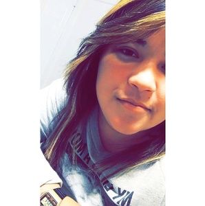 Meet your Posher, Naicha