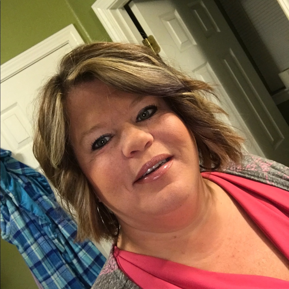 Meet your Posher, Kelli