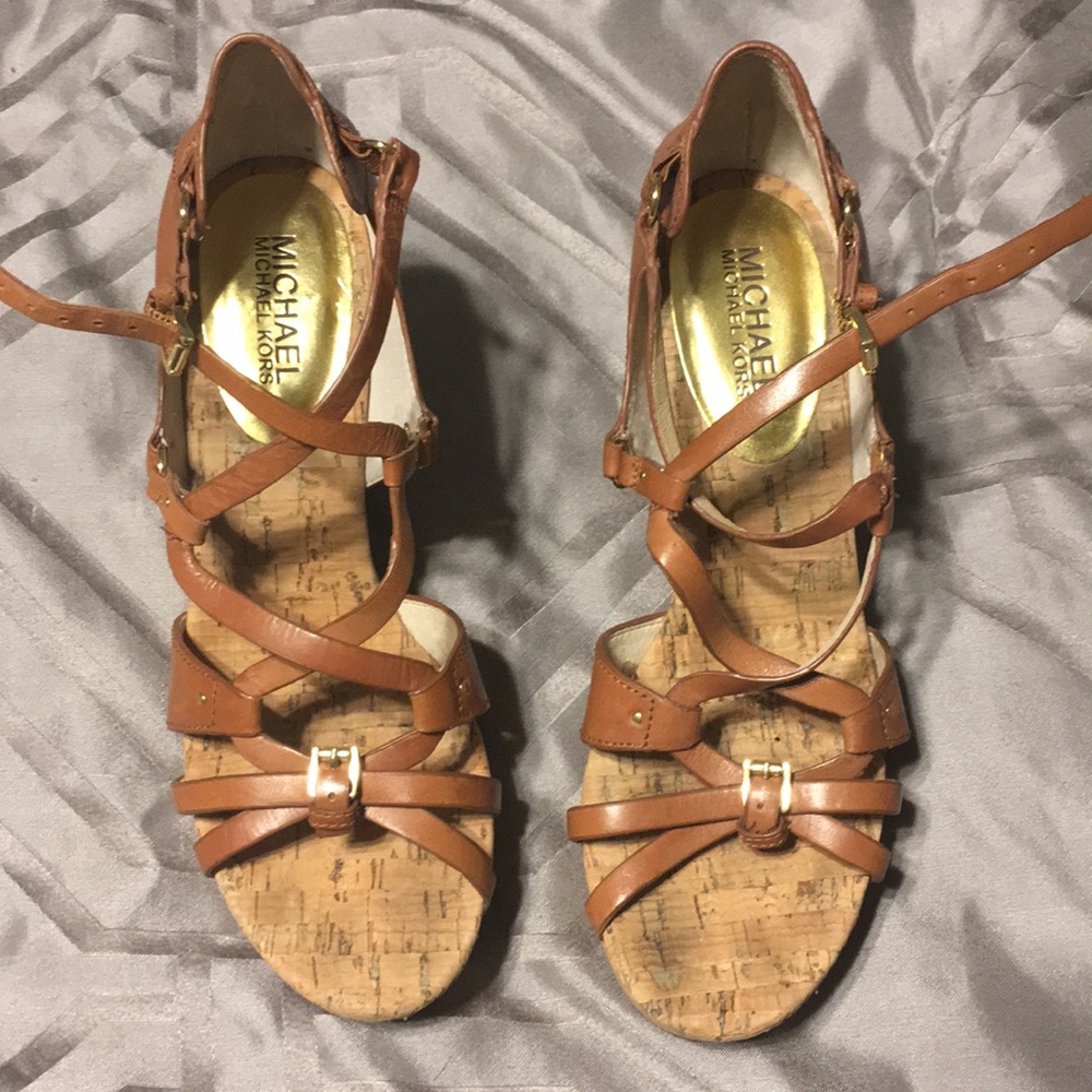 Michael Kors Tan wedges sz8