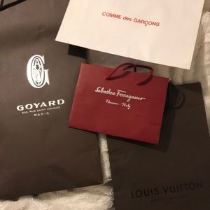 4 authentic shopping bags