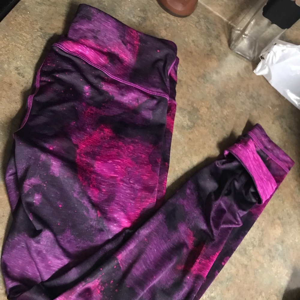 Purple multicolored workout leggings
