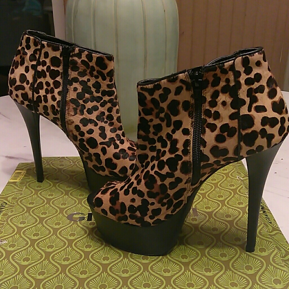 Like New Animal Print Open Toe Bootie