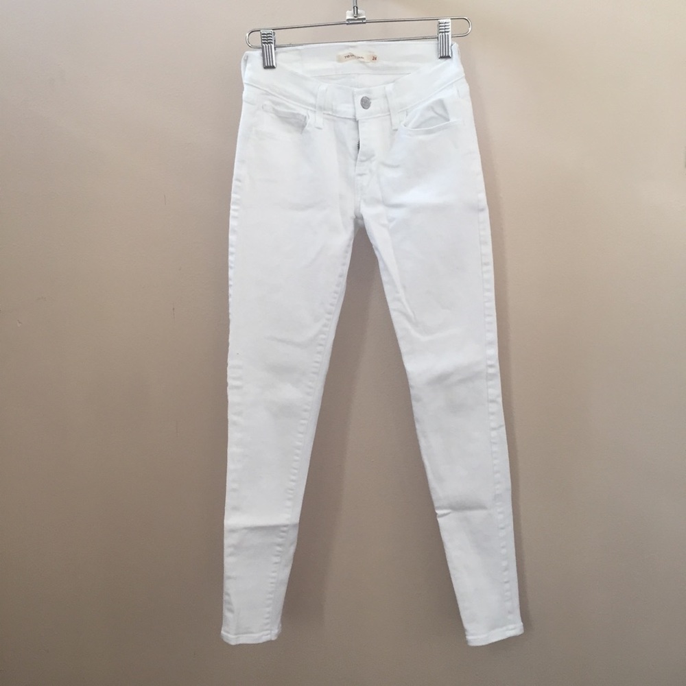 White 710 Super Skinny Levi's jeans