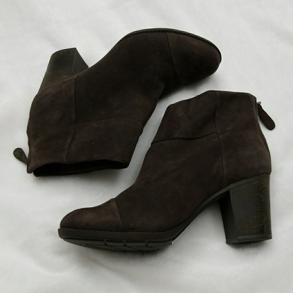 Clark's short winter booties