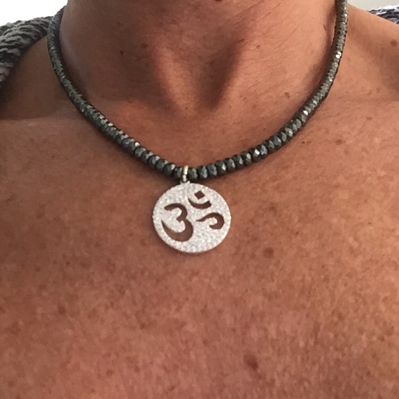 HEMATITE AND HAMMERED SILVER OM NECKLACE - Picture 1 of 2