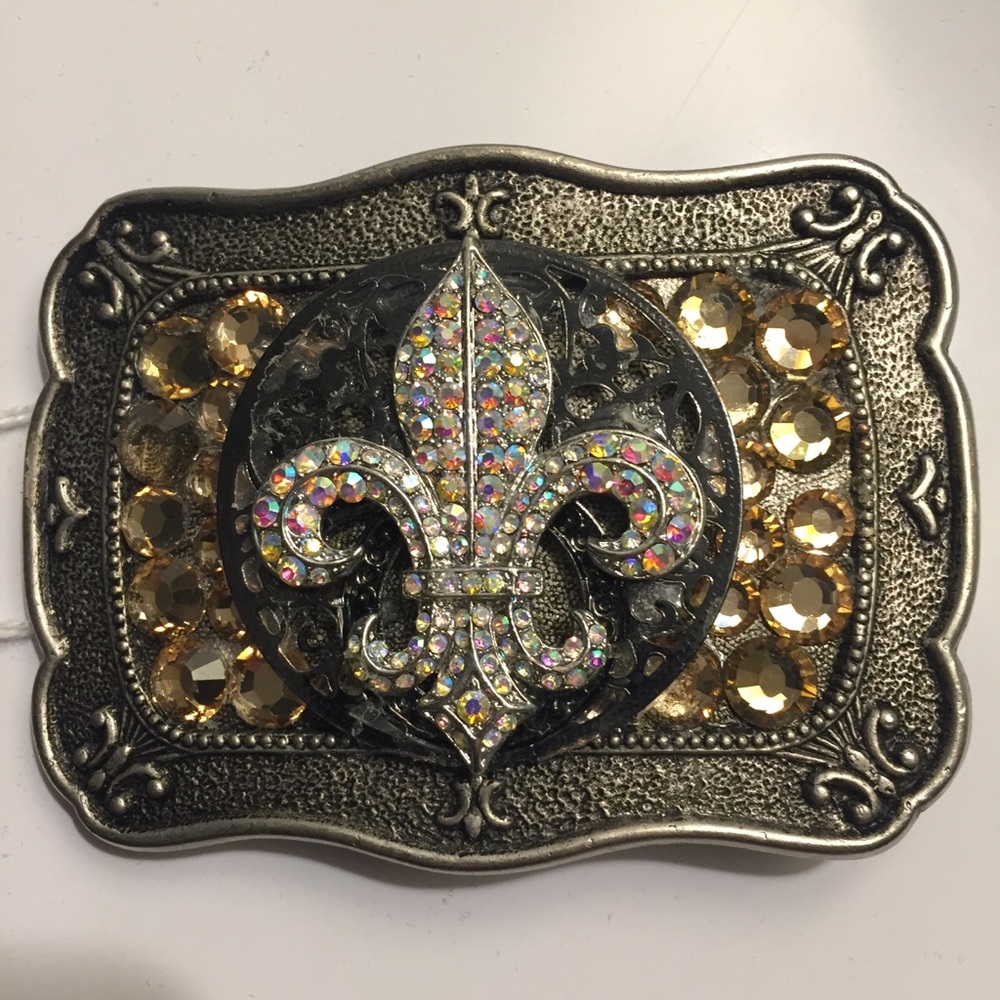 Fleur de lis handcrafted belt buckle. Handcrafted