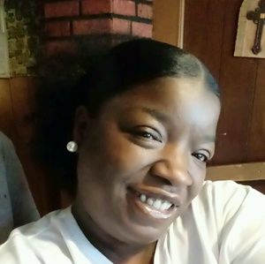 Meet your Posher, Annette