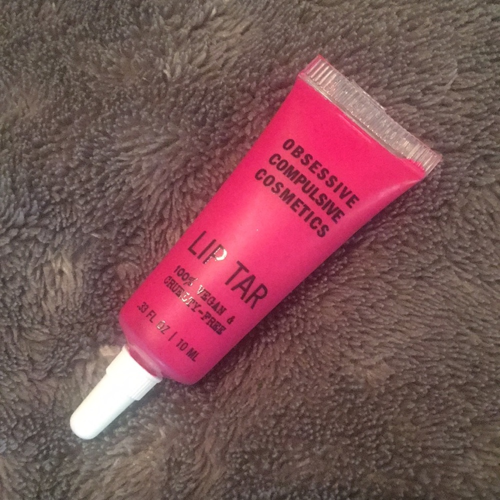 Obsessive Compulsive Cosmetics Lip Tar