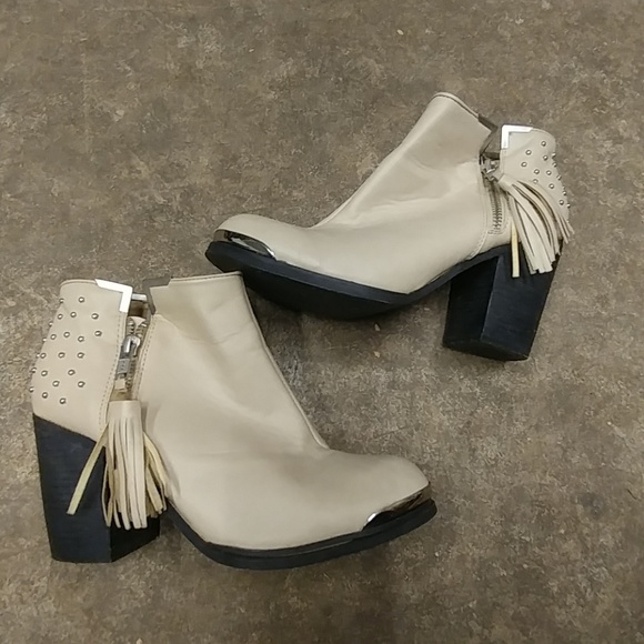 MTNG Shoes - Leather studded booties