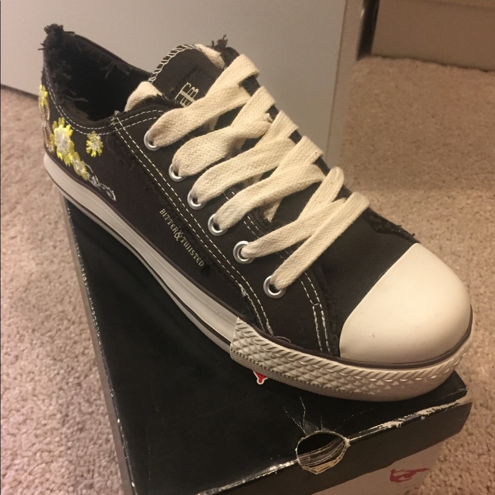 Bitter & Twisted Sneaker from Lady Foot Locker