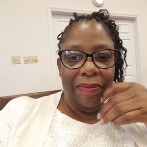 Meet your Posher, Beverly