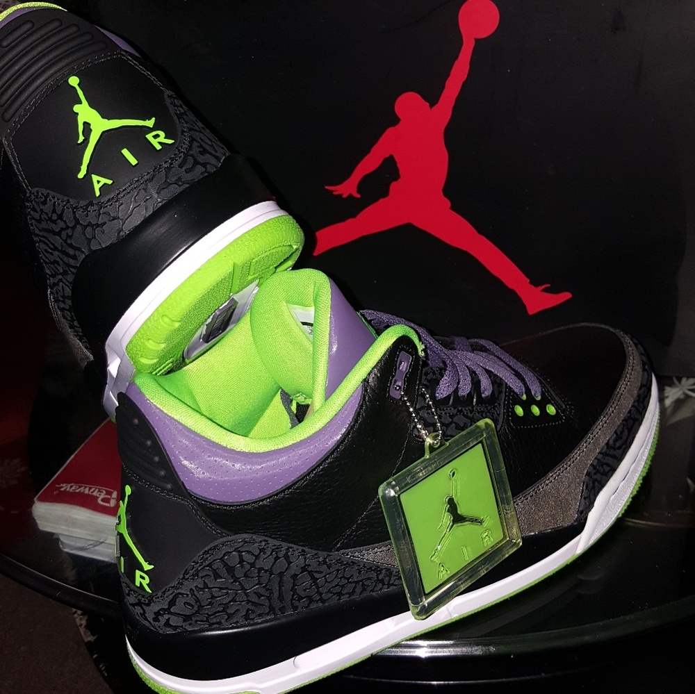 AIR JORDAN 3 RETRO (JOKER) - Picture 3 of 6