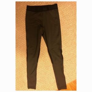 Woman’s Nike Pro Dri-Fit leggings