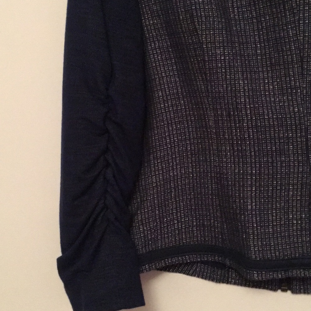 The Limited jacket - Picture 3 of 4