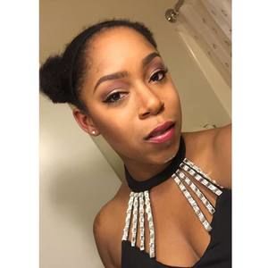 Meet your Posher, Joella