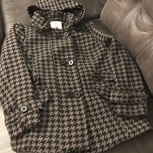 Black and Gray Houndstooth Print Coat