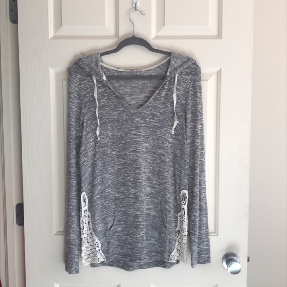 Adorable Marbled Thin Sweater Top with Lace