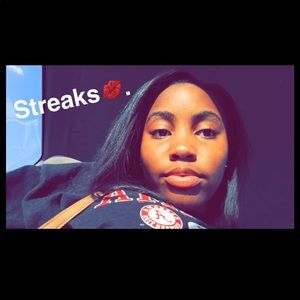 Meet your Posher, Jaynia