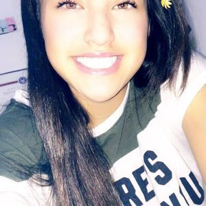 Meet your Posher, Brianna