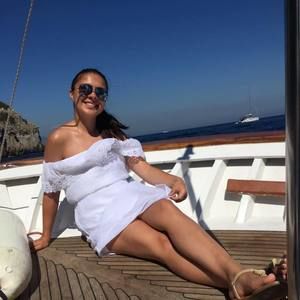 Meet your Posher, Alexandra